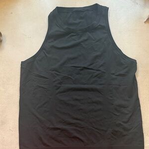 Lululemon women’s tank size 8 relaxed swiftly